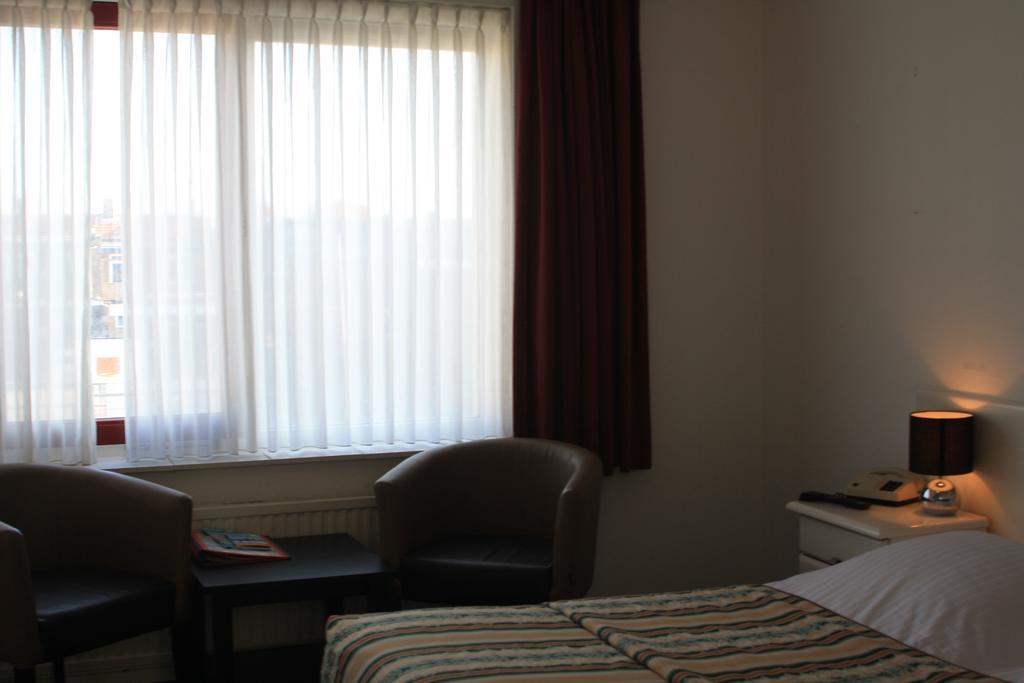 Hotel Zee En Duin Katwijk aan Zee Zimmer foto